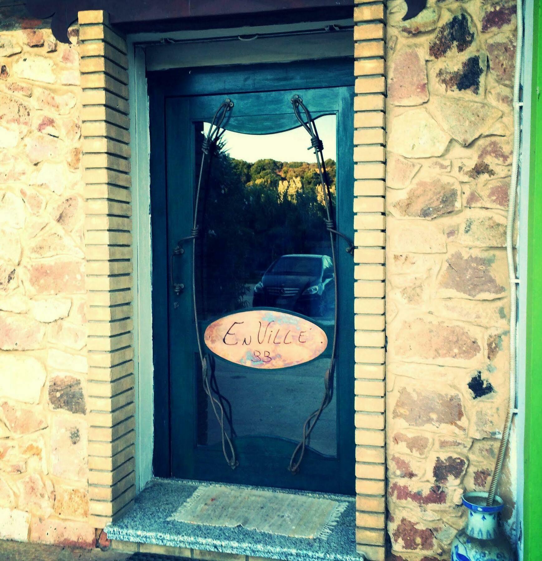 En Ville Bed And Breakfast ゴンネーザ エクステリア 写真
